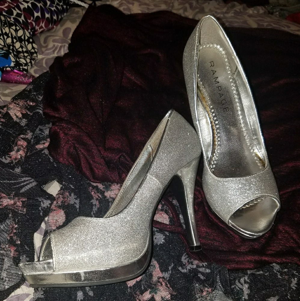 Women's silver Rampage heels size 8.5